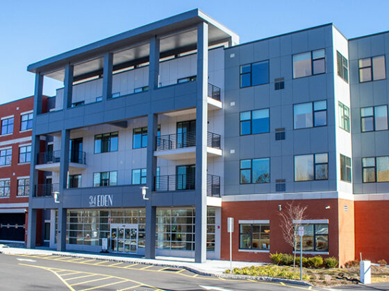 34 Eden River Park exterior.